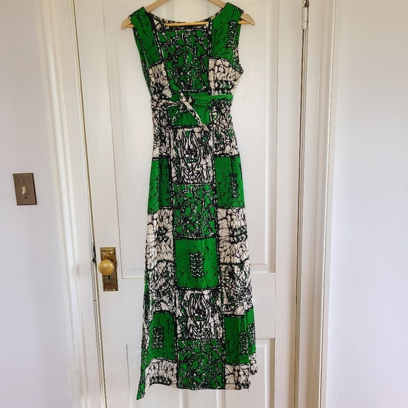 VINTAGE - Handmade patterned dress - Picture 4 of 8